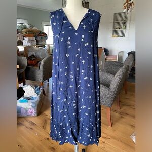 Navy Blue Floral Sleeveless Dress